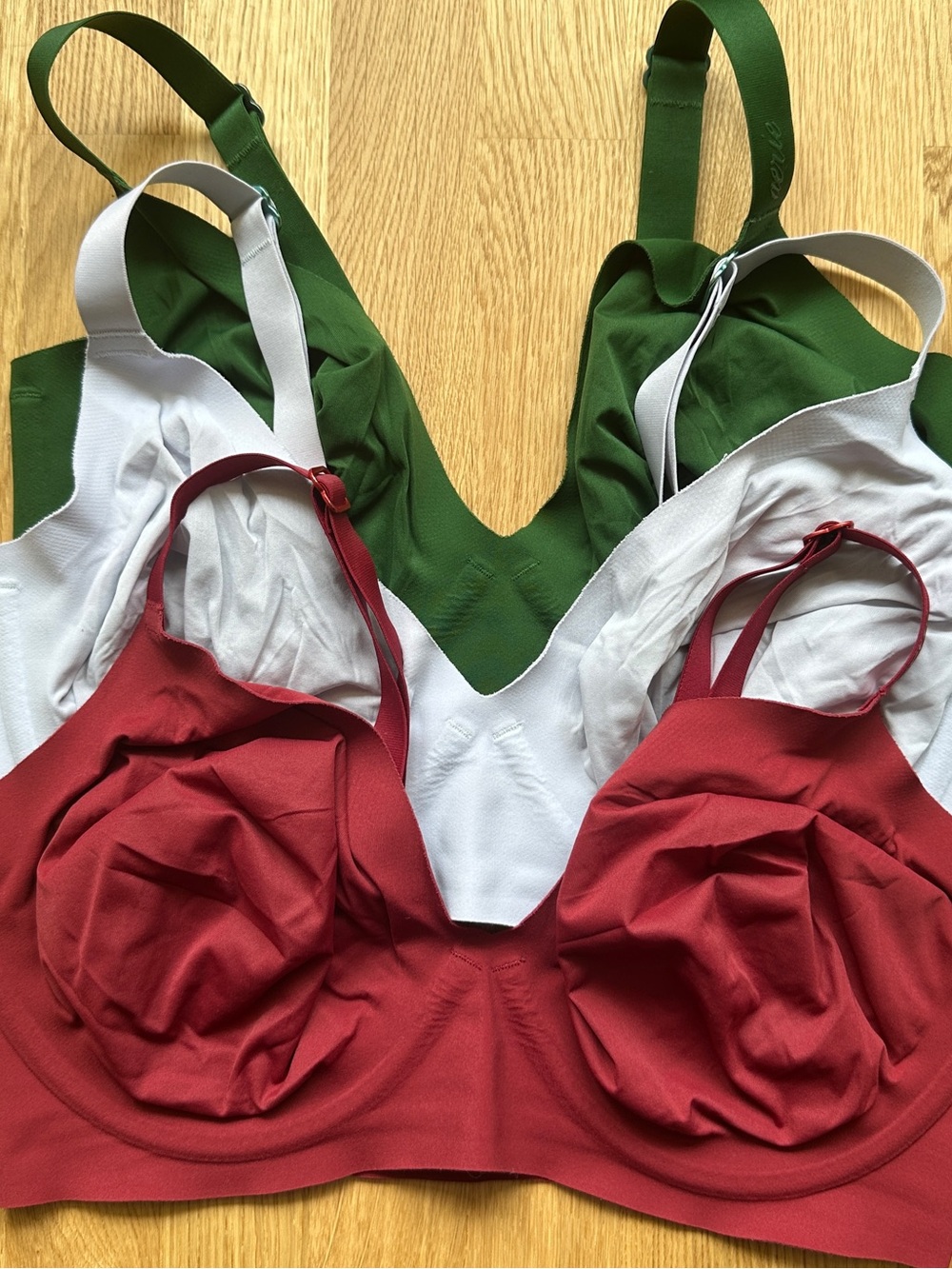 aerie Smoothez Bra Bundle in Red, Light Blue & Green